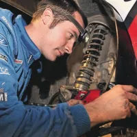 Marko Jeram za angleško ekipo  M Sport večinoma pripravlja avtomobile za relije svetovnega prvenstva