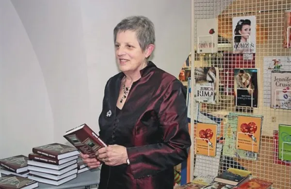 Ana Balantič in njena peta knjiga Odrezana sreča