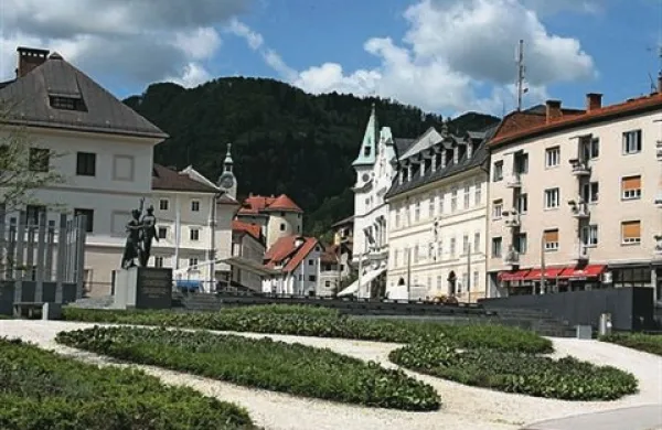 V Idriji  je po novem 7,7 odstotka ljudi brez dela