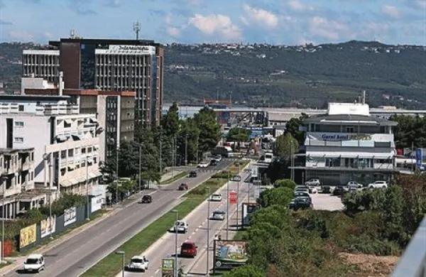 Skupina Intereuropa je v devetih mesecih ustvarila 121,8 milijona evrov prihodkov od prodaje in za dva odstotka presegla načrtovano raven prodaje, vendar pa so bili prihodki za 14 odstotkov nižji kot v enakem obdobju lani