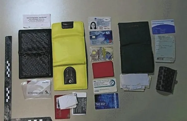 Za nekatere predmete policisti ne vedo, kdo je lastnik, zato prosijo, da v kolikor lastniki te predmete prepoznajo, to sporočijo na telefonsko številko 113