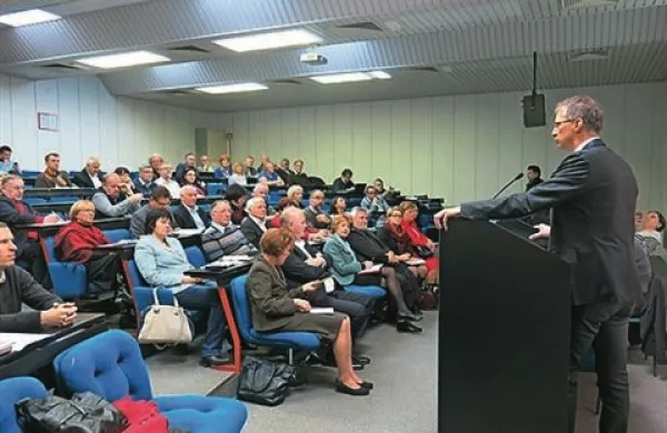 Na začetku seje je zbrane nagovoril tudi predsednik SD Igor Lukšič