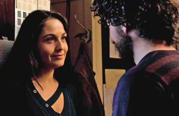 Urška Bradaškja kot Almira v filmu Tra cinque minuti in scena