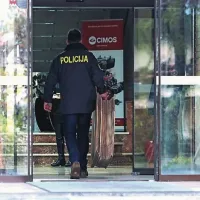 Kriminalistična preiskava v Cimosu naj bi bila po neuradnih, a zanesljivih informacijah povezana z razvojnim centrom Sieva