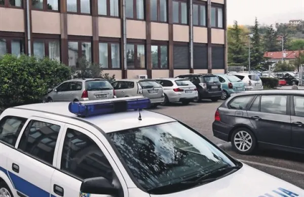 Si.Eva zameri stari upravi  Cimosa