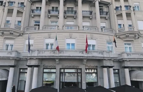 Hotel Savoia Excelsior Palace, tržaško prenočišče ruskega predsednika  