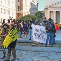 Protestniki so se zbrali na trgu sv. Antona