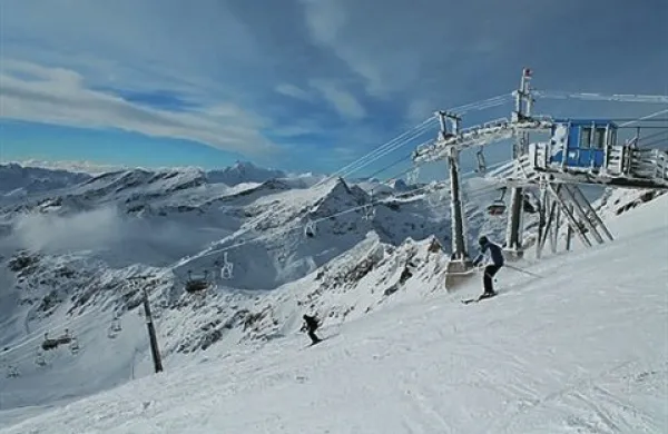 S 3150 metrov visokega vrha molltala se odpira pogled tudi na najvišjo avstrijsko goro Grossglockner