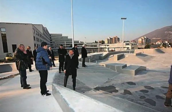 Borut Pahor je obiskal tudi rolkarski park