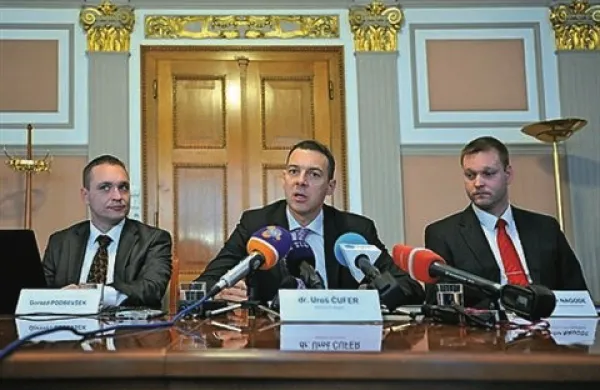 Minister za finance Uroš Čufer pričakuje, da bo prišlo do dogovora s stranko Desus glede statusa in upravljanja Kada v okviru Slovenskega državnega holdinga