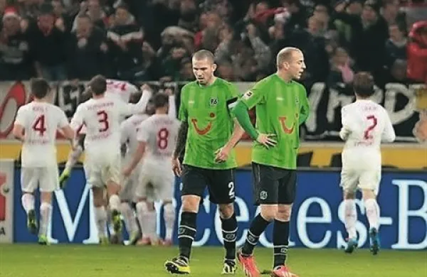 Hannover 96 trenutno zaseda 12. mesto v bundesligi, na zadnjih desetih tekmah je zmagal le enkrat, ob tem je vknjižil sedem porazov v gosteh
