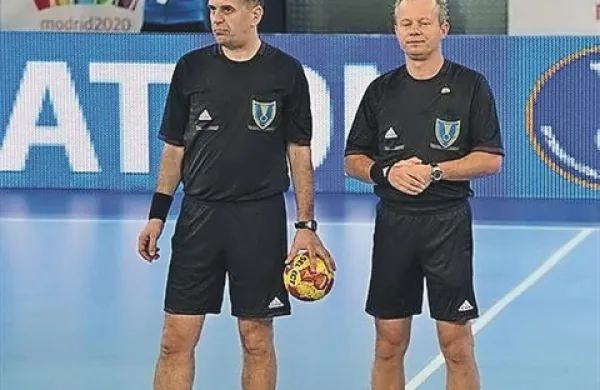 Nenad Krstić (levo) in Peter Ljubič sta stalna udeleženca velikih rokometnih dogodkov