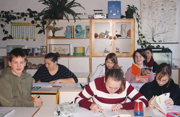 Učilnici biologije (na fotografiji) in matematike bosta do sanacije ostali prazni