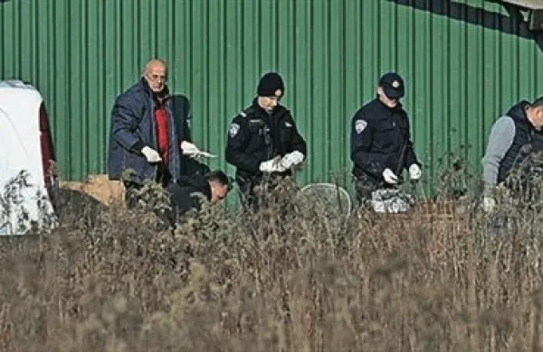 Zagrebška policija preiskuje okoliščine, v katerih je poginilo 43 psov v ilegalnem zavetišču za živali v Novem Zagrebu