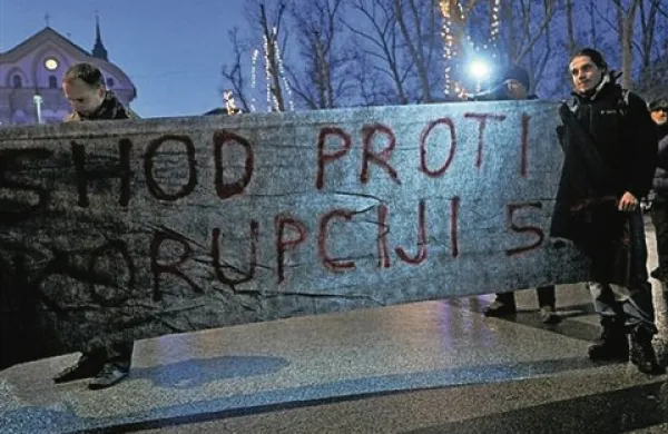 V petek bo v središču Ljubljane potekal tudi protestni shod zoper korupcijo in kapitalizem