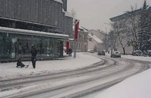Za Idrijčane so stroški lanskega snega vse prej kot “lanski sneg” ... 