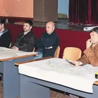 Z leve: Jernej Živic,  Primož Hari (oba člana komisije, ustanovljene za sprejem  prostorskega akta), Marko Marancin s Šareda in  župan Igor Kolenc 