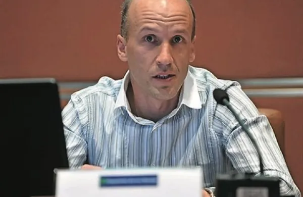  Boštjan Ložar 