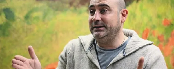 Natalino Petti pravi, da v Italiji deluje že nekaj tisoč naturopatov, kar 13,5 milijonov ljudi pa uporablja naravne izdelke in naturopatijo 