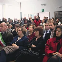 Slovesnost ob odprtju muzeja je bila v špeterski občinski dvorani. Ob špeterskem županu Tizianu Manziniju poslanka Tamara Blažina in Donatella Ruttar, ki je muzej SMO zasnovala, načrtovala in koordinirala  