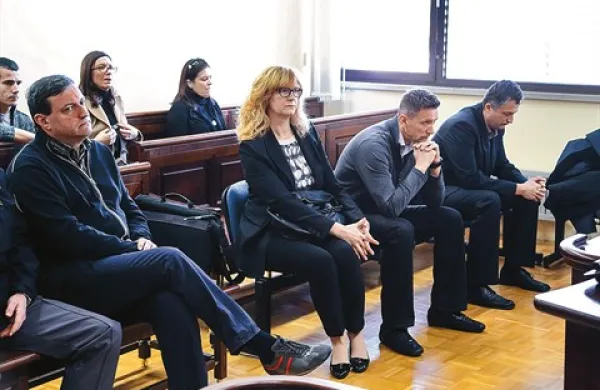 Brane Gorše, Barbara Gorše, Vlado Petek in Rudolf Trček (z leve) so včeraj senat poskušali prepričati, da niso krivi
