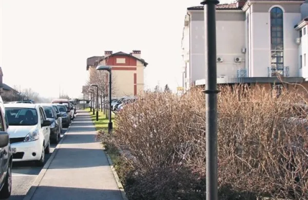 V Ajdovščini in po vaseh v občini so postavili varčnejše ter okolju in  ljudem prijaznejše  svetilke