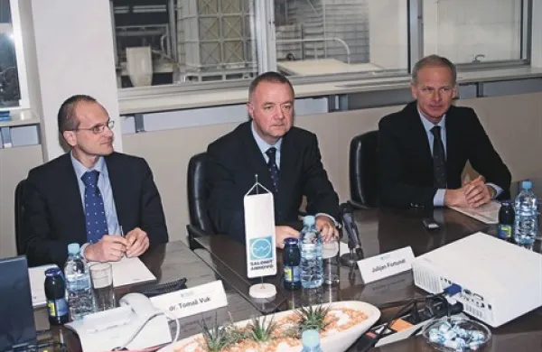 Tomaž Vuk, Julijan Fortunat in Dragan Marinič verjamejo v prihodnost anhovskega velikana
