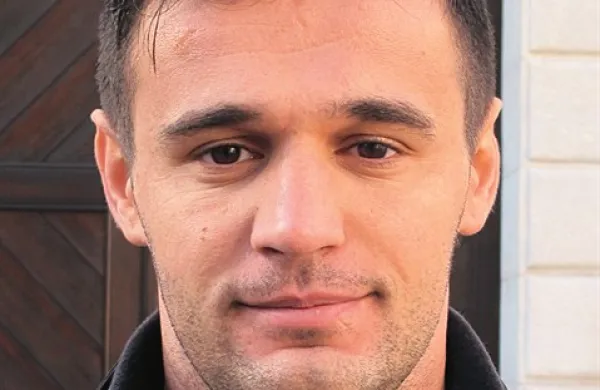 Seit Demiri: “Če pomislimo, da so stresni testi državo stali 20 milijonov evrov, teh 2,5 milijona, ki jih mlada in perspektivna univerza, kot je UP, pogreša za normalno delovanje, res ni veliko.” 