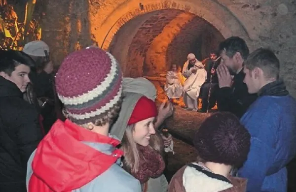 Več kot 110 sodelujočih   je v nedeljo  pričaralo podobo Betlehema v času Jezusovega rojstva