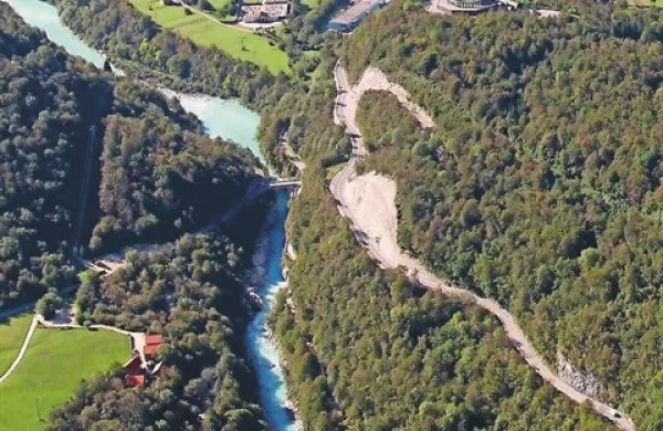  Organizacija, poimenovana po svojstveni barvi severnoprimorske reke, je za promocijo turizma v nekaj letih iz skladov EU dobila 870 tisočakov
