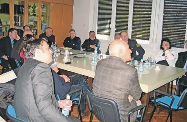 Severnoprimorski župani so se z vodstvom novogoriške policijske uprave pogovarjali o varnostni problematiki