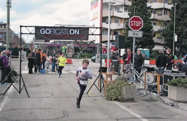 Tudi vreme je bilo v soboto naklonjeno prvemu dobrodelnemu “maratonu” v Novi Gorici