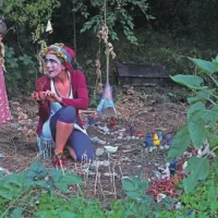 Festival Histeria je gozd nad Gračiščem že tretjič preobrazil v pravljično deželo, kjer kraljuje ustvarjalnost
