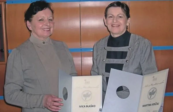 Ivica Blaško in Martina Križaj v folklorni skupini Torbarji sodelujeta že od prvih skupnih srečanj in nastopov, s katerimi ohranjajo  notranjsko ljudsko izročilo