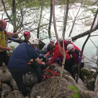   Maja sta se zgodili kar dve tragični  raftarski nesreči, v prvi je umrl 33-letni vodnik rafta,  doma iz vasi Ladra na Kobariškem, v drugi pa je bila Soča usodna za  izraelskega turista. Sredi oktobra pa je med Kamnim in Kobaridom na prod  ob Soči 