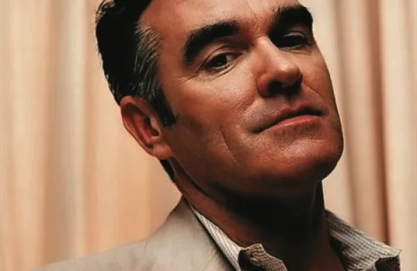 Pevec kultne britanske skupine The Smiths Steven Morrisey se je po lanskem uspešnem izidu spominov odločil, da napiše roman