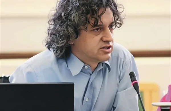 Ko pride Robert Golob, je “praznik” 