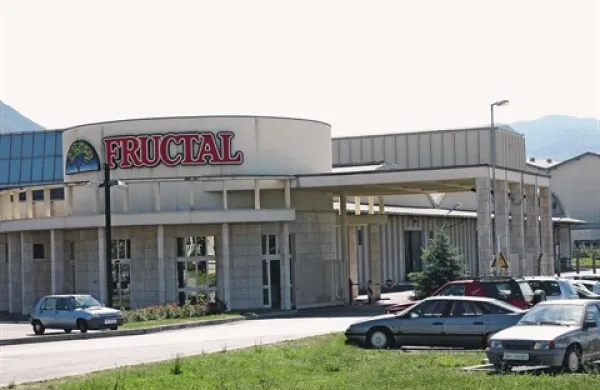 V proizvodnji Fructala dela približno 90 ljudi, brez službe jih tako utegne ostati kar četrtina