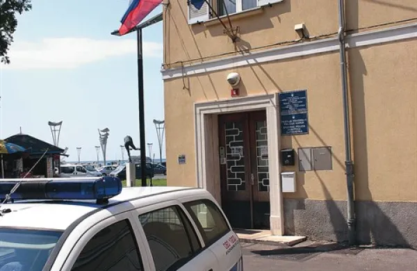 Vodstvo koprske policije naj bi se preselilo na elitno lokacijo ob osrednjo koprsko promenado