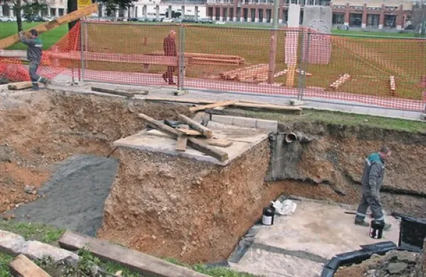 Pod osrednjim delom Kidričeve je v sistem z vročevodom vdirala talna voda