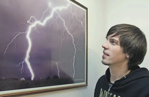 Marko Korošec se bo predstavil na predavanju o nevihtah s strelami