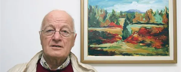 Marjan Miklavec: “Domačini na slikah prepoznajo svoje vasi, nekateri izmed njih tudi domače hiše, ki so nam bile za motiv, in to na neki način prinese dom v bolnišnico in na njega vezane lepe spomine.”