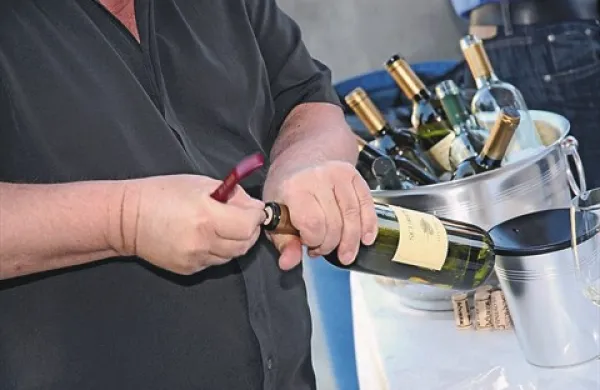 Po novem mora vino v steklenice ali druge ustrezne posode
