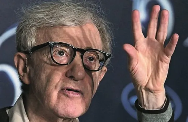 Woody Allen bo prejel posebno nagrado za izjemne prispevke svetu zabave 