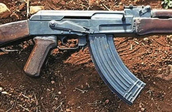 Oče jurišne puške AK-47 Mihail Kalašnikov se je malo pred smrtjo spraševal, ali je osebno odgovoren za množico smrti, ki jih je povzročil njegov izum