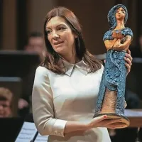 Bralci in bralke revije Jana so za Slovenko leta 2013 izbrali novinarko TV Koper-Capodistira Eugenijo Carl