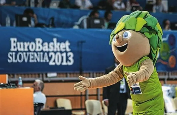 Čisti dobiček po ocenah znaša približno pol milijona evrov, ki jih bodo vložili v razvoj košarke v Sloveniji