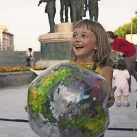 Žirija je v tekmovalni program uvrstila dokumentarec Petre Seliškar Mama Evropa
