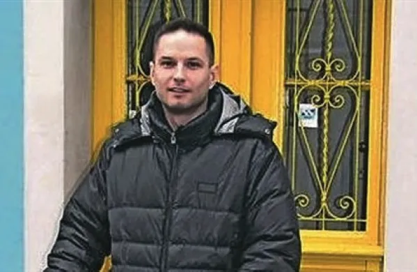 Za  Uroša Medvedca se delovni dan običajno začne malo po 6. uri, poleti še prej, konča pa redko pred  22. uro. Na kolesu, v bazenu, v tekaških copatah. 