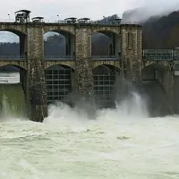 Tolmin, narasla reka Soča, hidroelektrarna Plave